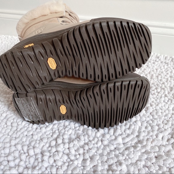 UGG® Women Adirondack Waterproof Leather Snow Boot - Picture 10 of 17